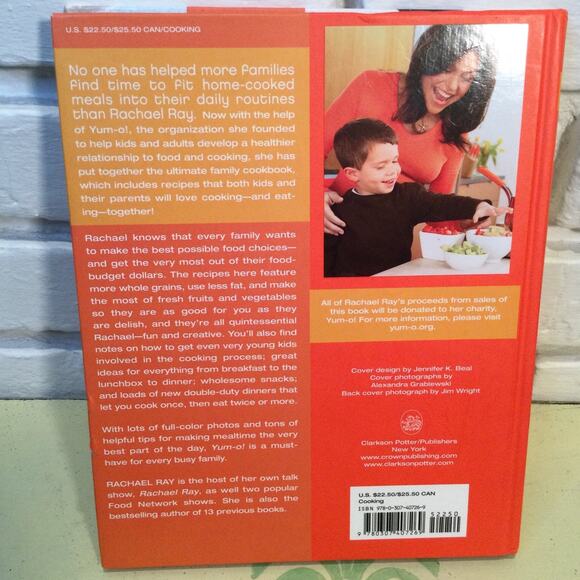 Rachael Ray Yum-O The Family Cookbook - Picture 2 of 2